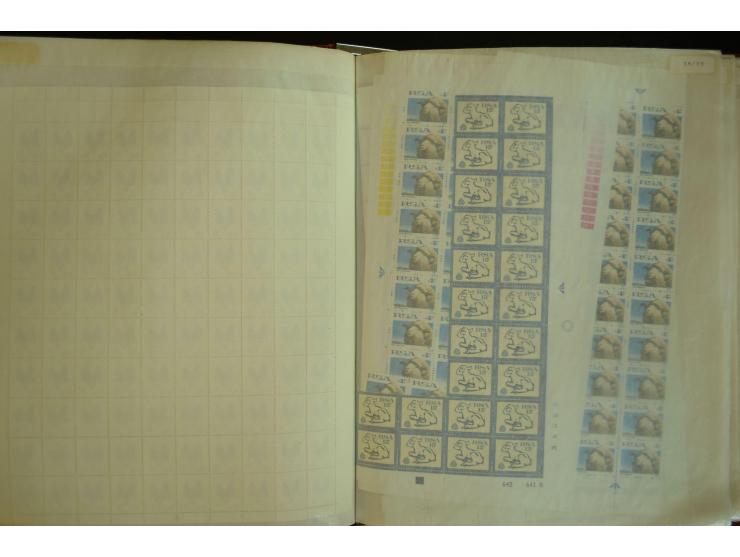1961/71, postfrischer Bestand in Bogen und Bogenteilen (SG nach Angabe des Einlieferers ca. £ 27.600,-)