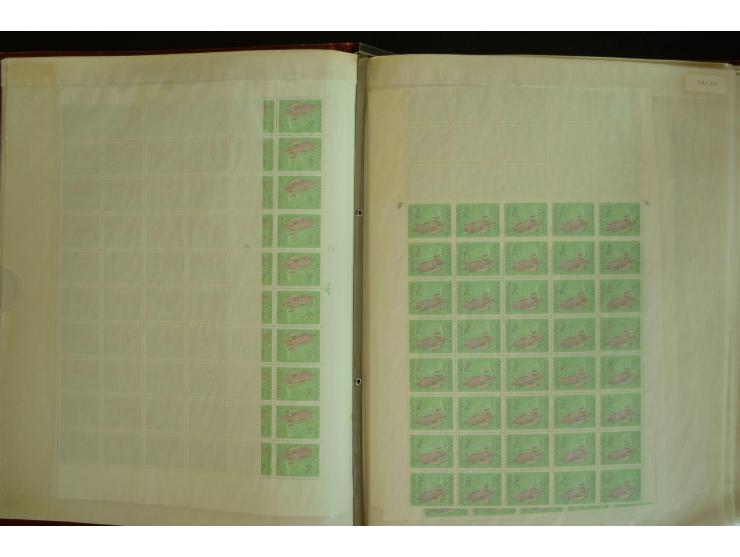 1961/71, postfrischer Bestand in Bogen und Bogenteilen (SG nach Angabe des Einlieferers ca. £ 27.600,-)