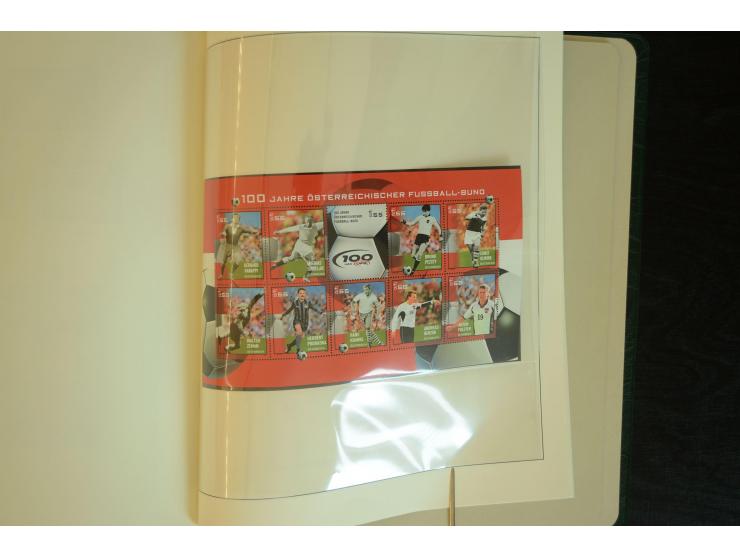 1945/2004, postfrische kpl. Sammlung mit Mi.-Nr. 772-75B, 772-75 KLB, VI-VII (Fotoattest Raybaudi) etc.