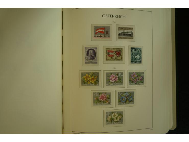 1945/2004, postfrische kpl. Sammlung mit Mi.-Nr. 772-75B, 772-75 KLB, VI-VII (Fotoattest Raybaudi) etc.