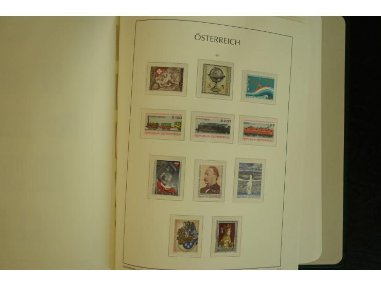 1945/2004, postfrische kpl. Sammlung mit Mi.-Nr. 772-75B, 772-75 KLB, VI-VII (Fotoattest Raybaudi) etc.