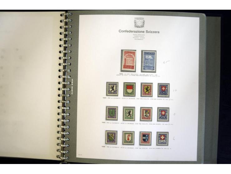 1900/63, postfrische und etwas ungebrauchte Sammlung mit u.a. Mi.-Nr. 73III (Fotoattest Rellstab), 110, 121-23 etc., im Bolaf
