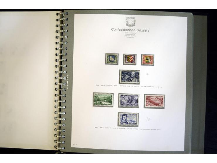 1900/63, postfrische und etwas ungebrauchte Sammlung mit u.a. Mi.-Nr. 73III (Fotoattest Rellstab), 110, 121-23 etc., im Bolaf