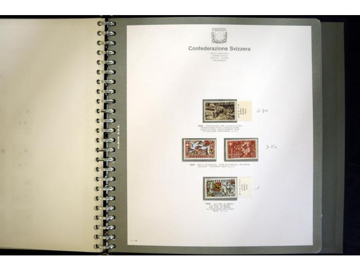 1900/63, postfrische und etwas ungebrauchte Sammlung mit u.a. Mi.-Nr. 73III (Fotoattest Rellstab), 110, 121-23 etc., im Bolaf