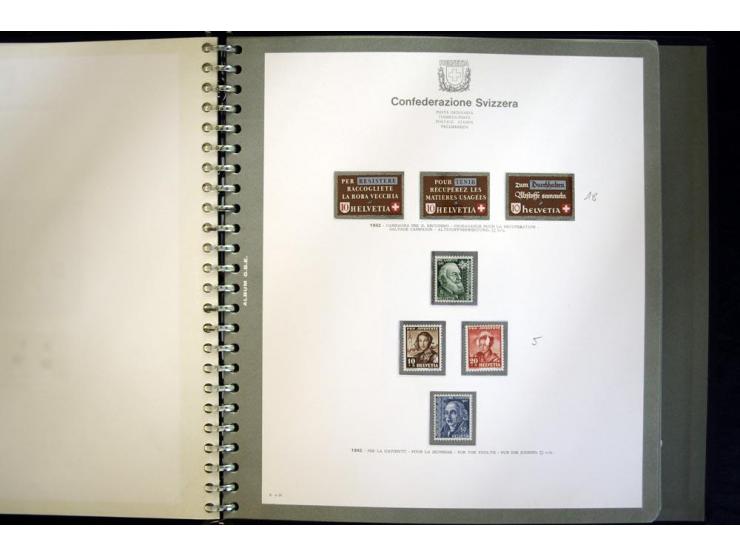 1900/63, postfrische und etwas ungebrauchte Sammlung mit u.a. Mi.-Nr. 73III (Fotoattest Rellstab), 110, 121-23 etc., im Bolaf