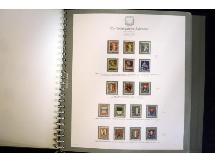 1900/63, postfrische und etwas ungebrauchte Sammlung mit u.a. Mi.-Nr. 73III (Fotoattest Rellstab), 110, 121-23 etc., im Bolaf