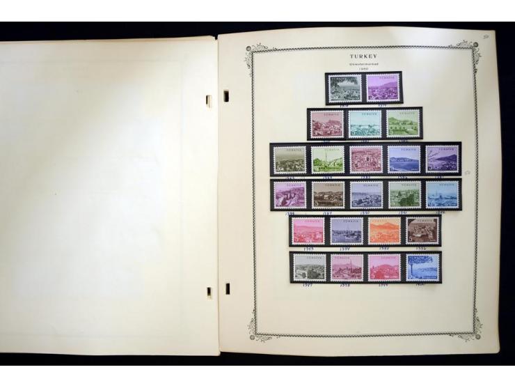 1863/1990, hochwertige Sammlung auf alten Scott-Blättern ab Mi.-Nr. 1 anfangs gemischt gesammelt, später meist ungebraucht/po