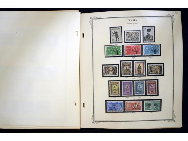 1863/1990, hochwertige Sammlung auf alten Scott-Blättern ab Mi.-Nr. 1 anfangs gemischt gesammelt, später meist ungebraucht/po