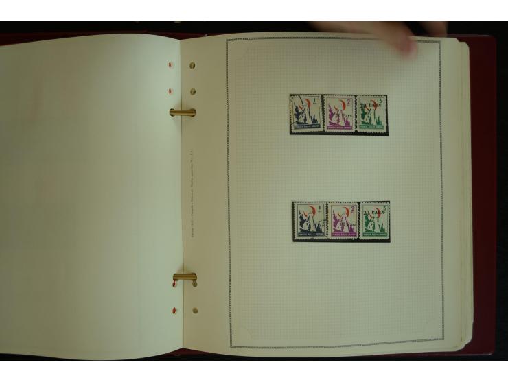 1865/1980, collection of 1250 mint stamps, printing errors and varieties starting Ottoman Empire Duloz issue incl. Red Cresce