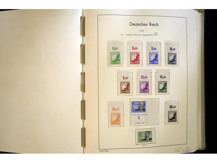 1923/45, sehr schöne vorwiegend postfrische, in den Hauptnummern augenscheinlich komplette Sammlung inkl. Dienst, dabei einig