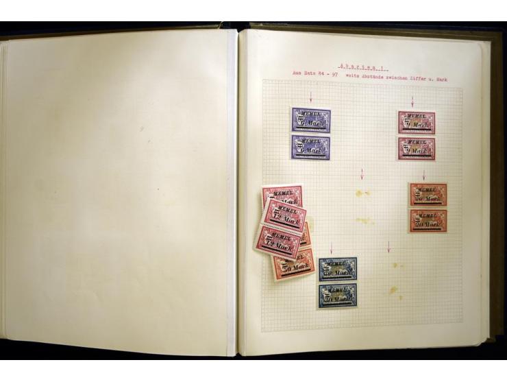 1920/22, vorwiegend ungebrauchte, 4-bändige Spezialsammlung von Druckdaten, Zwischenstegpaare und Millesime, dabei viele Einh