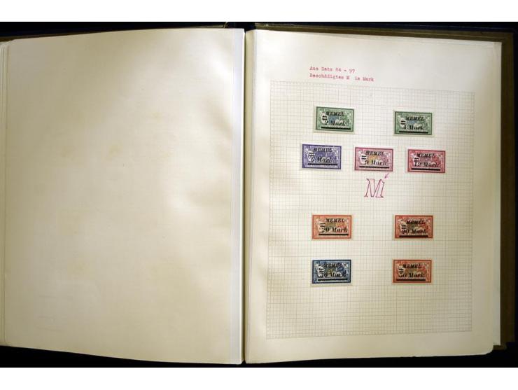 1920/22, vorwiegend ungebrauchte, 4-bändige Spezialsammlung von Druckdaten, Zwischenstegpaare und Millesime, dabei viele Einh