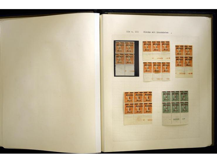 1920/22, vorwiegend ungebrauchte, 4-bändige Spezialsammlung von Druckdaten, Zwischenstegpaare und Millesime, dabei viele Einh
