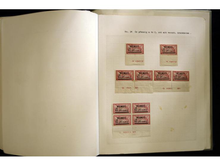 1920/22, vorwiegend ungebrauchte, 4-bändige Spezialsammlung von Druckdaten, Zwischenstegpaare und Millesime, dabei viele Einh