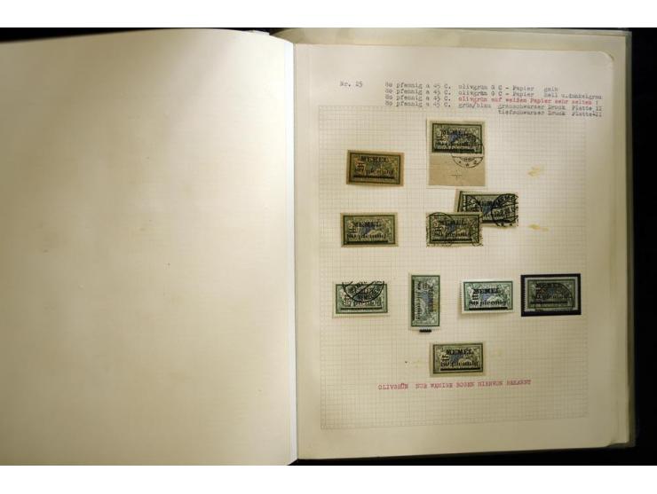 1920/22, vorwiegend ungebrauchte, 4-bändige Spezialsammlung von Druckdaten, Zwischenstegpaare und Millesime, dabei viele Einh