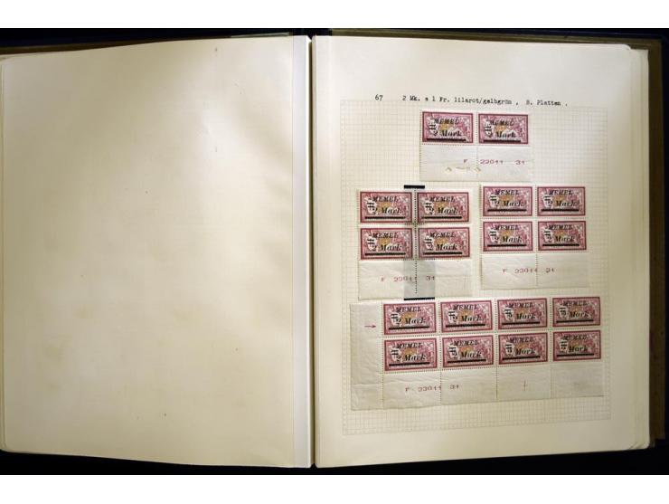 1920/22, vorwiegend ungebrauchte, 4-bändige Spezialsammlung von Druckdaten, Zwischenstegpaare und Millesime, dabei viele Einh