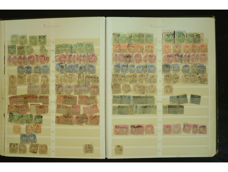 1849/1945(ca.), ARBEITSMATERIAL EINES BRIEFMARKENRESTAURATORS, hochinteressanter Bestand in Steckalben und Tütchen, dabei  vi