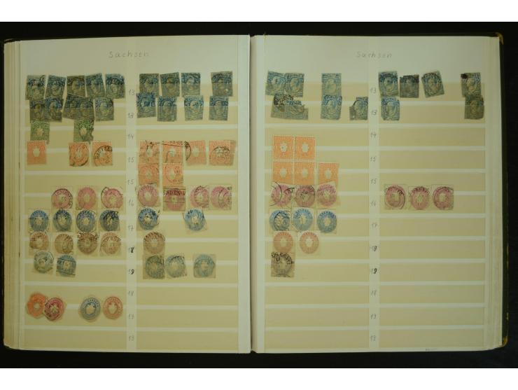1849/1945(ca.), ARBEITSMATERIAL EINES BRIEFMARKENRESTAURATORS, hochinteressanter Bestand in Steckalben und Tütchen, dabei  vi