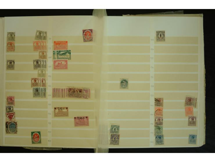 1849/1945(ca.), ARBEITSMATERIAL EINES BRIEFMARKENRESTAURATORS, hochinteressanter Bestand in Steckalben und Tütchen, dabei  vi