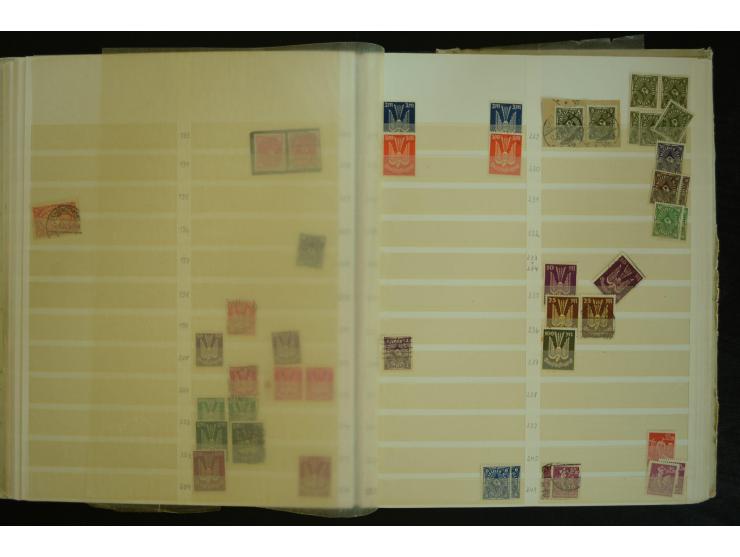 1849/1945(ca.), ARBEITSMATERIAL EINES BRIEFMARKENRESTAURATORS, hochinteressanter Bestand in Steckalben und Tütchen, dabei  vi