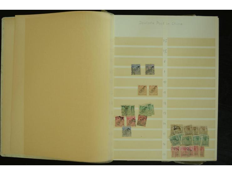 1849/1945(ca.), ARBEITSMATERIAL EINES BRIEFMARKENRESTAURATORS, hochinteressanter Bestand in Steckalben und Tütchen, dabei  vi
