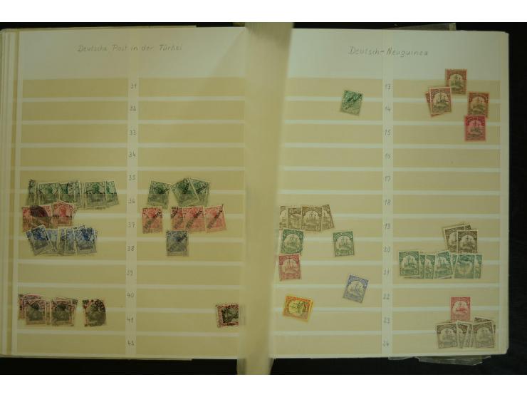 1849/1945(ca.), ARBEITSMATERIAL EINES BRIEFMARKENRESTAURATORS, hochinteressanter Bestand in Steckalben und Tütchen, dabei  vi