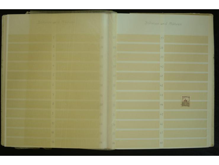 1849/1945(ca.), ARBEITSMATERIAL EINES BRIEFMARKENRESTAURATORS, hochinteressanter Bestand in Steckalben und Tütchen, dabei  vi