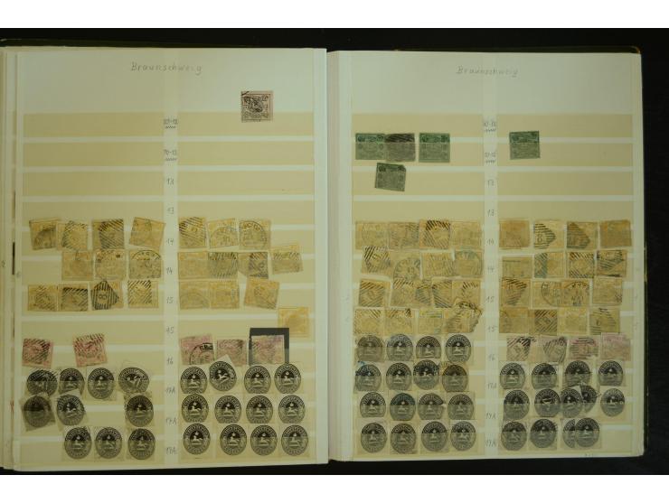 1849/1945(ca.), ARBEITSMATERIAL EINES BRIEFMARKENRESTAURATORS, hochinteressanter Bestand in Steckalben und Tütchen, dabei  vi
