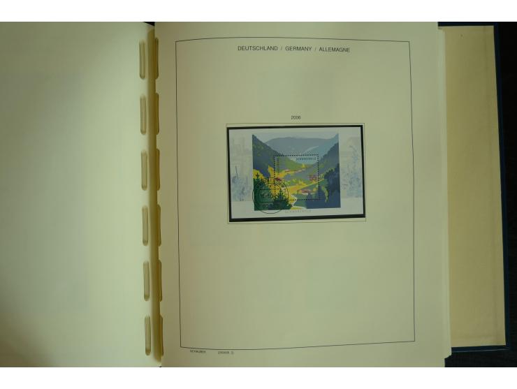 1945/2012, ungebrauchte/postfrische und gestempelte Sammlung, dabei Bizone mit besseren u.a. Mi.-Nr. 93I XG gestempelt mit Fo
