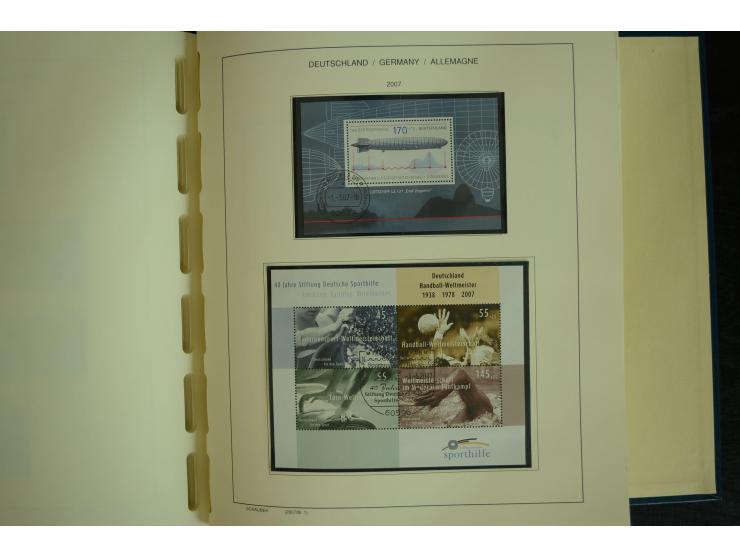 1945/2012, ungebrauchte/postfrische und gestempelte Sammlung, dabei Bizone mit besseren u.a. Mi.-Nr. 93I XG gestempelt mit Fo