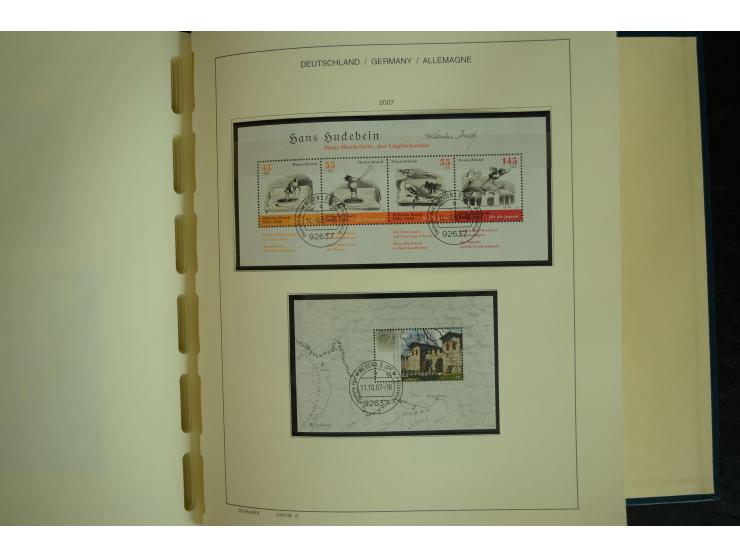 1945/2012, ungebrauchte/postfrische und gestempelte Sammlung, dabei Bizone mit besseren u.a. Mi.-Nr. 93I XG gestempelt mit Fo
