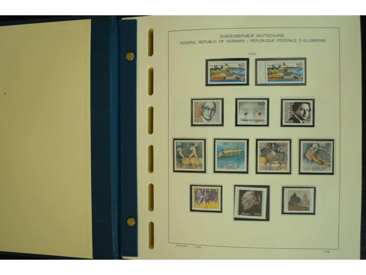 1945/2012, ungebrauchte/postfrische und gestempelte Sammlung, dabei Bizone mit besseren u.a. Mi.-Nr. 93I XG gestempelt mit Fo