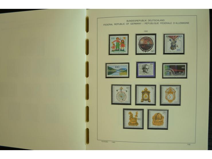 1945/2012, ungebrauchte/postfrische und gestempelte Sammlung, dabei Bizone mit besseren u.a. Mi.-Nr. 93I XG gestempelt mit Fo