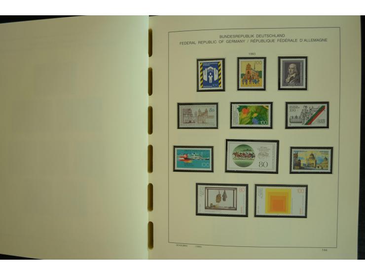 1945/2012, ungebrauchte/postfrische und gestempelte Sammlung, dabei Bizone mit besseren u.a. Mi.-Nr. 93I XG gestempelt mit Fo