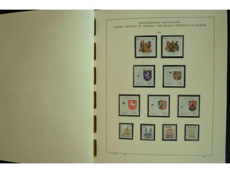 1945/2012, ungebrauchte/postfrische und gestempelte Sammlung, dabei Bizone mit besseren u.a. Mi.-Nr. 93I XG gestempelt mit Fo