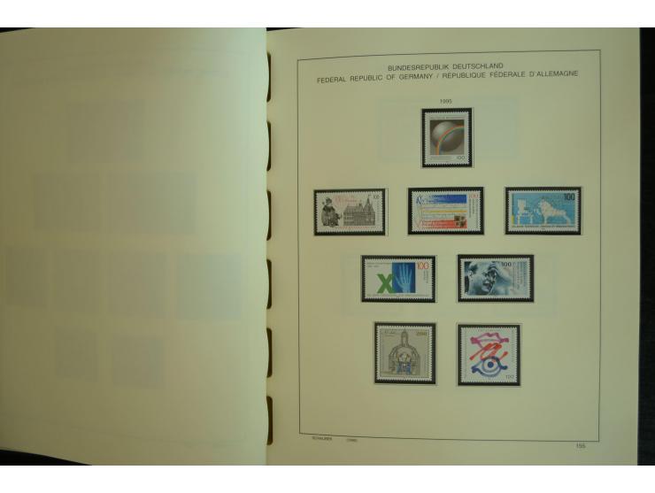 1945/2012, ungebrauchte/postfrische und gestempelte Sammlung, dabei Bizone mit besseren u.a. Mi.-Nr. 93I XG gestempelt mit Fo