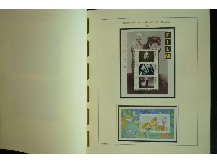 1945/2012, ungebrauchte/postfrische und gestempelte Sammlung, dabei Bizone mit besseren u.a. Mi.-Nr. 93I XG gestempelt mit Fo