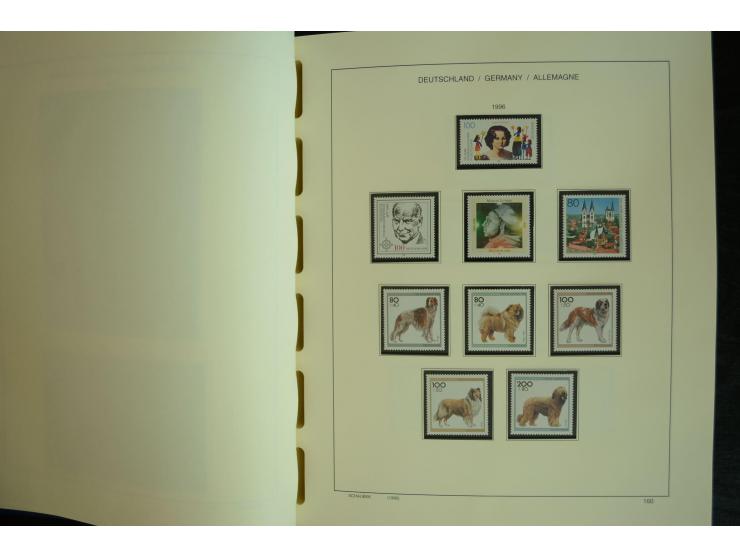 1945/2012, ungebrauchte/postfrische und gestempelte Sammlung, dabei Bizone mit besseren u.a. Mi.-Nr. 93I XG gestempelt mit Fo