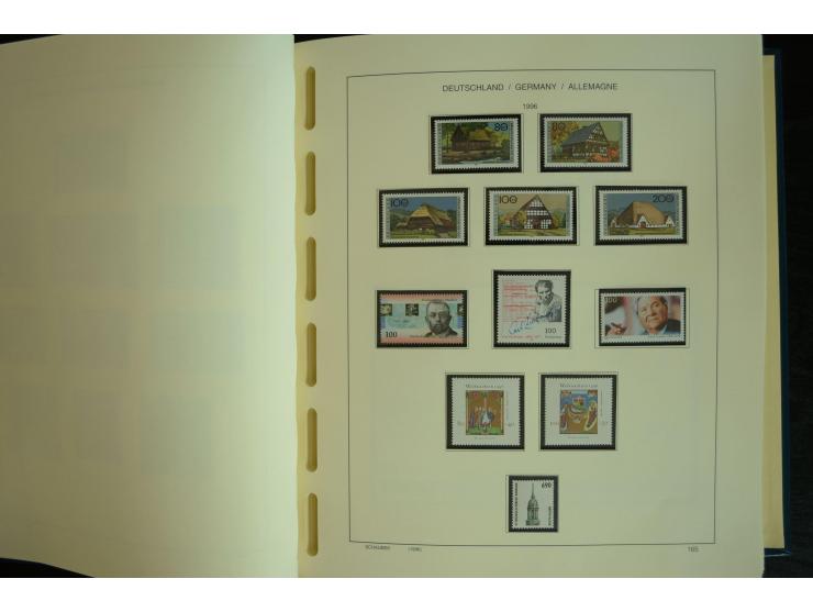 1945/2012, ungebrauchte/postfrische und gestempelte Sammlung, dabei Bizone mit besseren u.a. Mi.-Nr. 93I XG gestempelt mit Fo