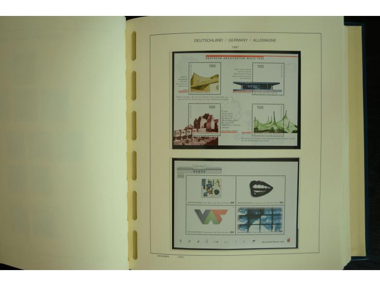 1945/2012, ungebrauchte/postfrische und gestempelte Sammlung, dabei Bizone mit besseren u.a. Mi.-Nr. 93I XG gestempelt mit Fo
