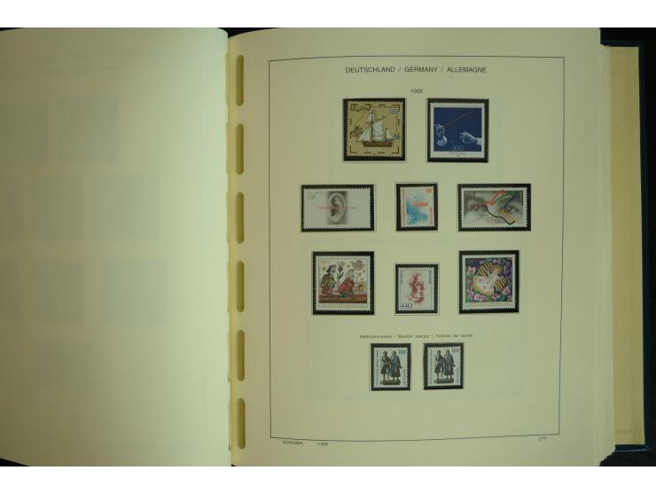 1945/2012, ungebrauchte/postfrische und gestempelte Sammlung, dabei Bizone mit besseren u.a. Mi.-Nr. 93I XG gestempelt mit Fo