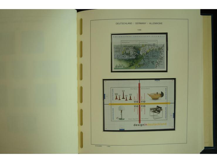 1945/2012, ungebrauchte/postfrische und gestempelte Sammlung, dabei Bizone mit besseren u.a. Mi.-Nr. 93I XG gestempelt mit Fo