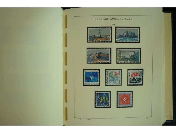 1945/2012, ungebrauchte/postfrische und gestempelte Sammlung, dabei Bizone mit besseren u.a. Mi.-Nr. 93I XG gestempelt mit Fo