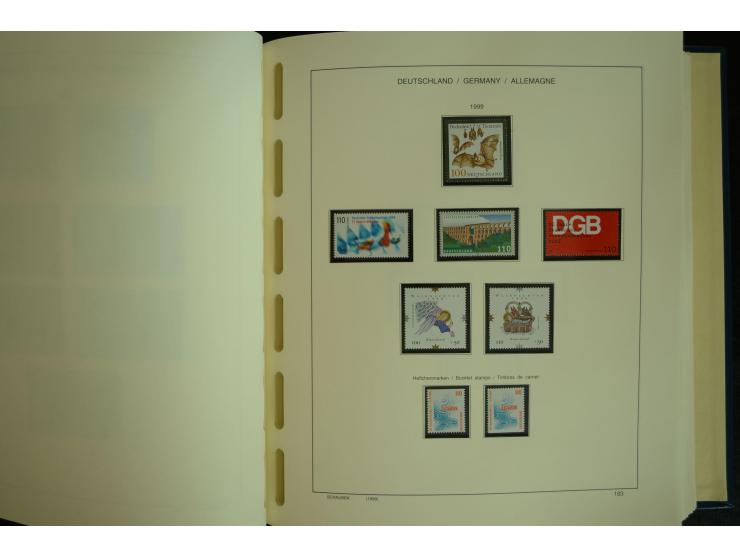1945/2012, ungebrauchte/postfrische und gestempelte Sammlung, dabei Bizone mit besseren u.a. Mi.-Nr. 93I XG gestempelt mit Fo