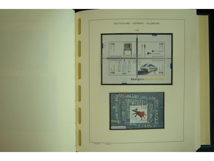 1945/2012, ungebrauchte/postfrische und gestempelte Sammlung, dabei Bizone mit besseren u.a. Mi.-Nr. 93I XG gestempelt mit Fo