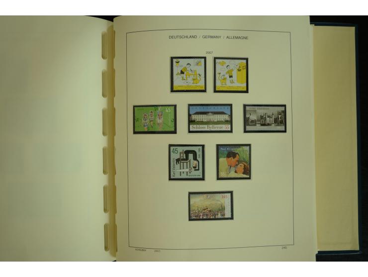 1945/2012, ungebrauchte/postfrische und gestempelte Sammlung, dabei Bizone mit besseren u.a. Mi.-Nr. 93I XG gestempelt mit Fo