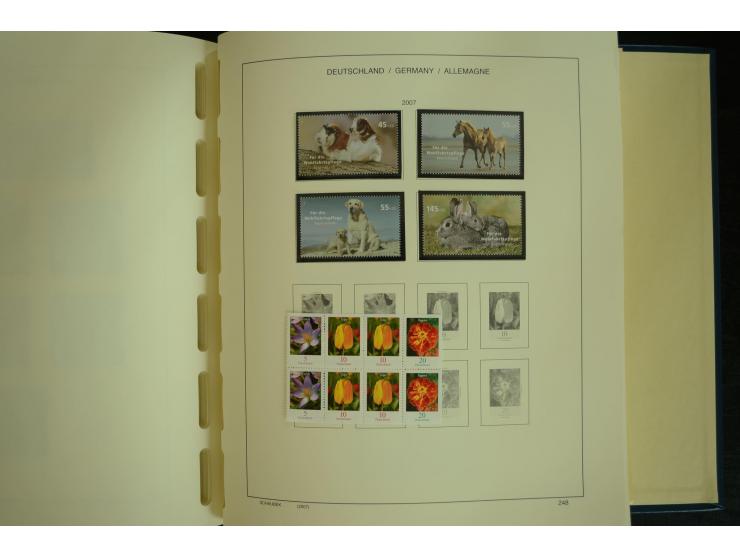 1945/2012, ungebrauchte/postfrische und gestempelte Sammlung, dabei Bizone mit besseren u.a. Mi.-Nr. 93I XG gestempelt mit Fo