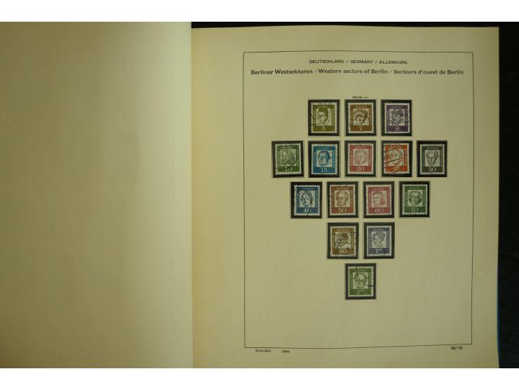 1945/2012, ungebrauchte/postfrische und gestempelte Sammlung, dabei Bizone mit besseren u.a. Mi.-Nr. 93I XG gestempelt mit Fo