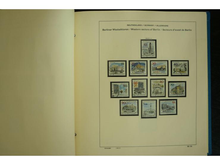 1945/2012, ungebrauchte/postfrische und gestempelte Sammlung, dabei Bizone mit besseren u.a. Mi.-Nr. 93I XG gestempelt mit Fo