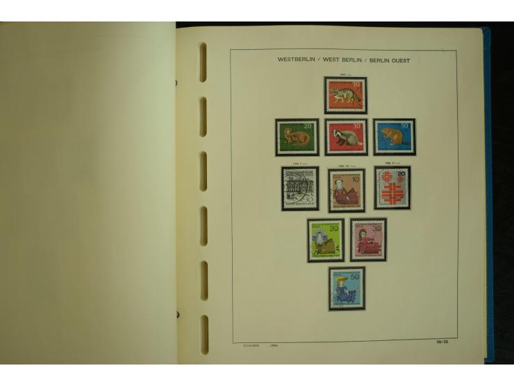 1945/2012, ungebrauchte/postfrische und gestempelte Sammlung, dabei Bizone mit besseren u.a. Mi.-Nr. 93I XG gestempelt mit Fo